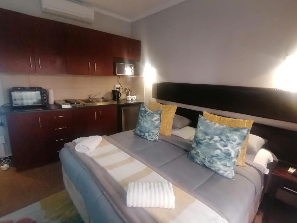 Reliwave Pty Ltd Apartment Bloemfontein Bagian luar foto