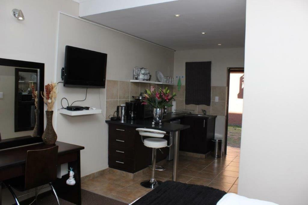 Reliwave Pty Ltd Apartment Bloemfontein Bagian luar foto