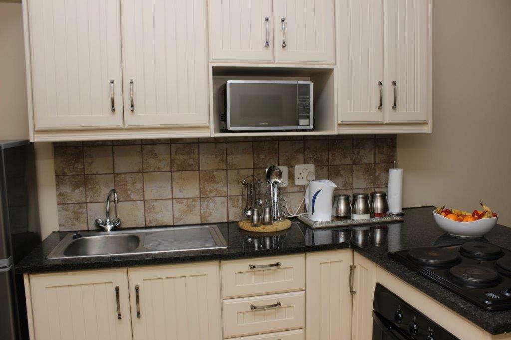 Reliwave Pty Ltd Apartment Bloemfontein Bagian luar foto